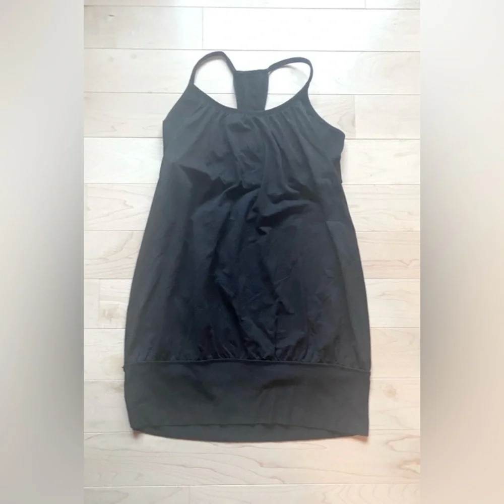 Lulululemon Tank Tops 4-6 - Picture 13 of 13